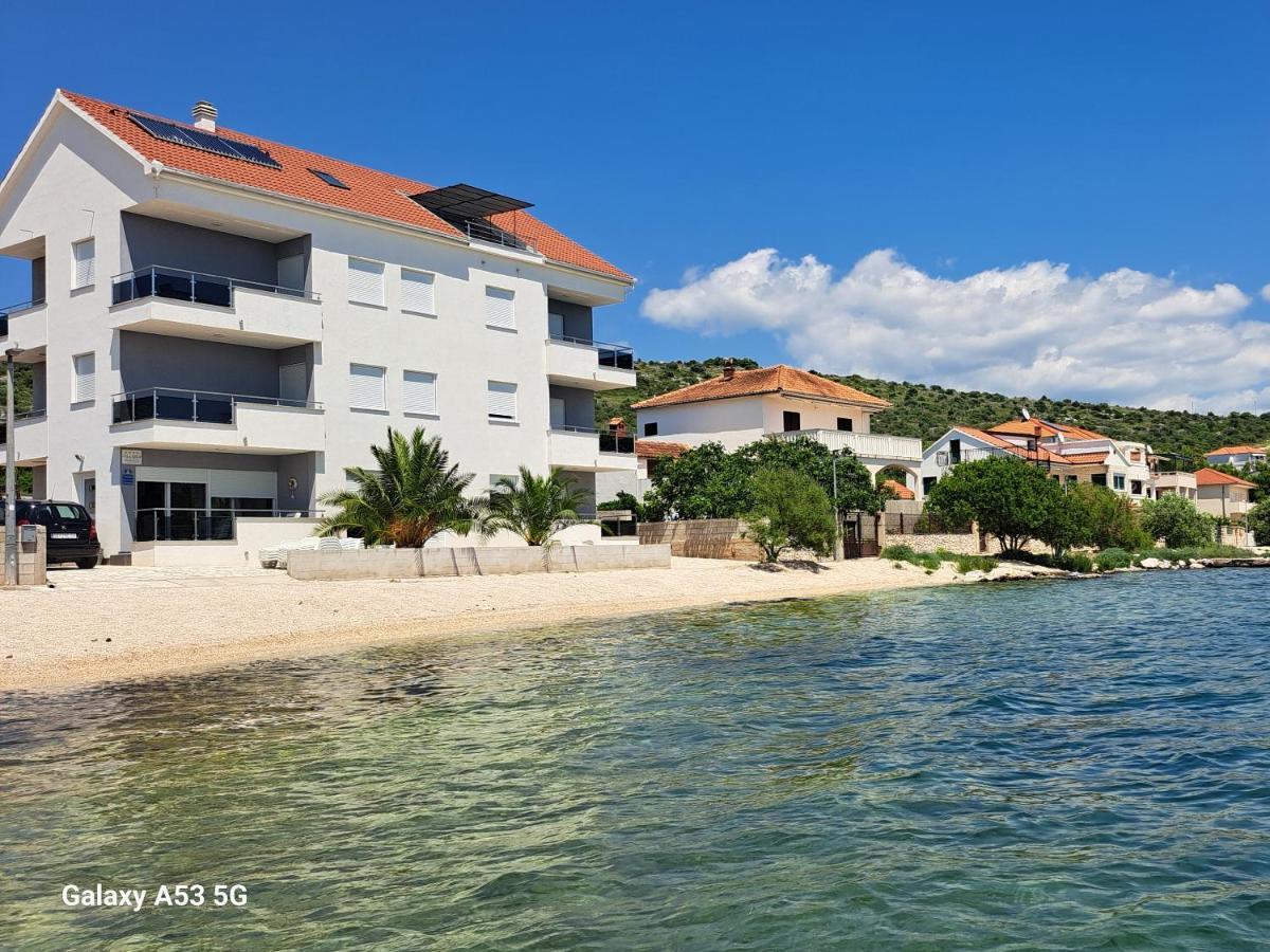 Vila Kika Rogoznica  Exteriér fotografie